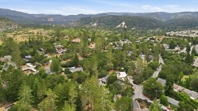 512 Lockewood Lane, Scotts Valley, CA 95066