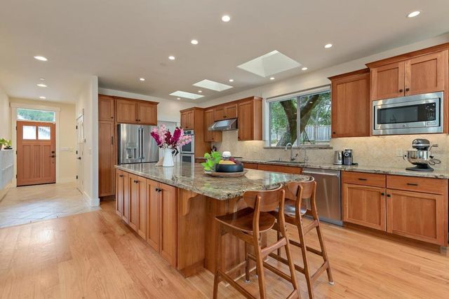 512 Lockewood Lane, Scotts Valley, CA 95066