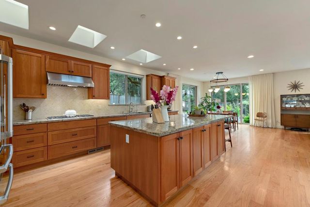 512 Lockewood Lane, Scotts Valley, CA 95066