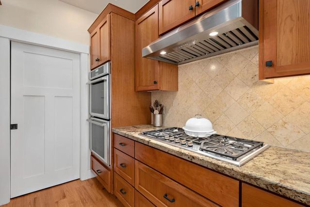 512 Lockewood Lane, Scotts Valley, CA 95066