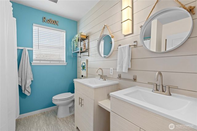 34207 31st Avenue SW, Federal Way, WA 98023