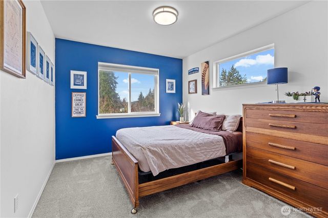 34207 31st Avenue SW, Federal Way, WA 98023