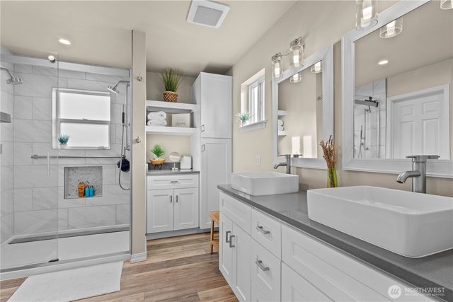 34207 31st Avenue SW, Federal Way, WA 98023