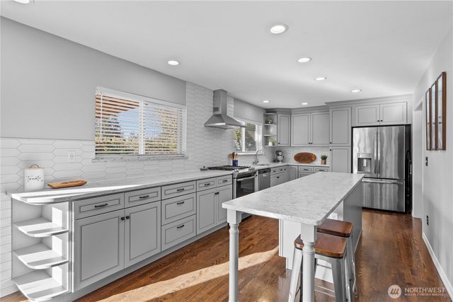 34207 31st Avenue SW, Federal Way, WA 98023