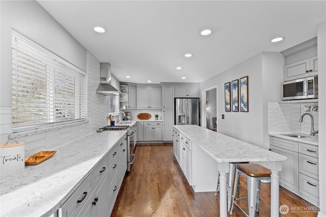 34207 31st Avenue SW, Federal Way, WA 98023