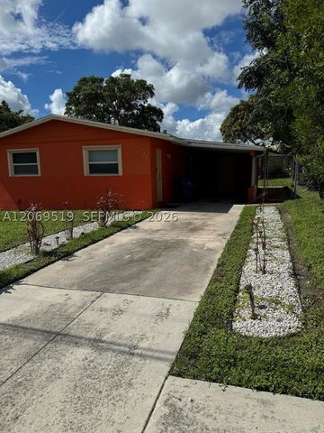 1281 W 35th St, Riviera Beach, FL 33404