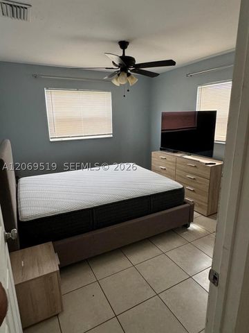 1281 W 35th St, Riviera Beach, FL 33404