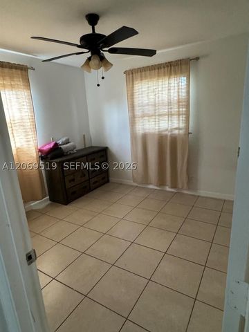 1281 W 35th St, Riviera Beach, FL 33404