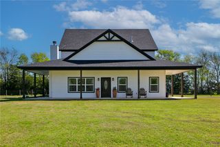 10477 Acacia Lane, Hearne, TX 77859