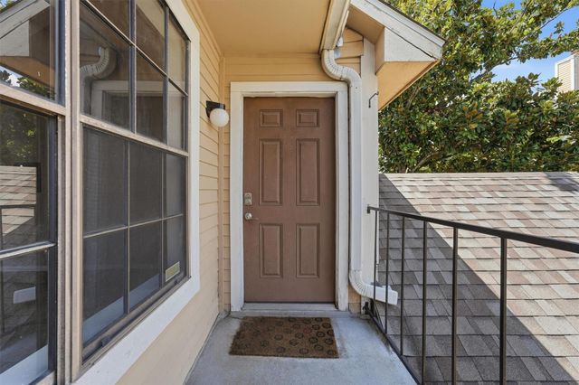 2300 Old Spanish Trail 2111, Houston, TX 77054