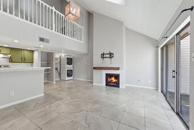 2300 Old Spanish Trail 2111, Houston, TX 77054