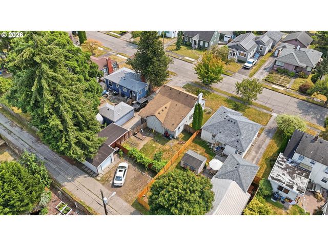 2714 FLORIDA St, Longview, WA 98632