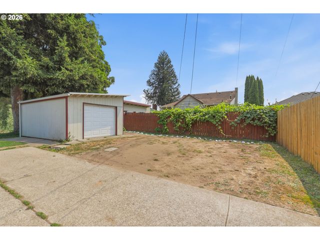 2714 FLORIDA St, Longview, WA 98632