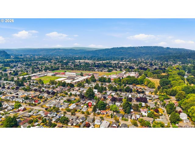 2714 FLORIDA St, Longview, WA 98632