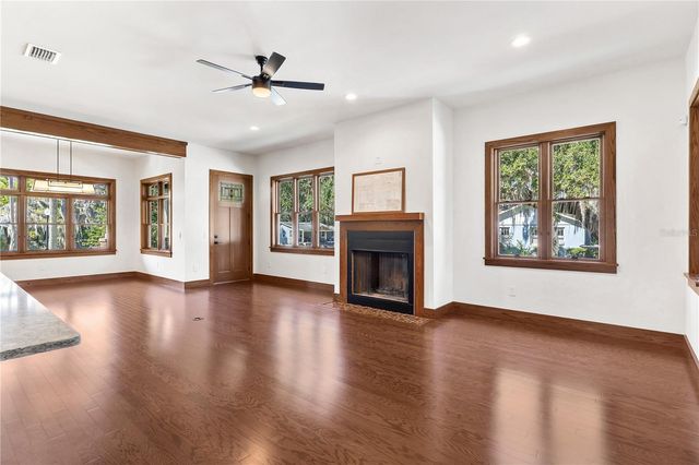 1000 S 9TH STREET, Leesburg, FL 34748