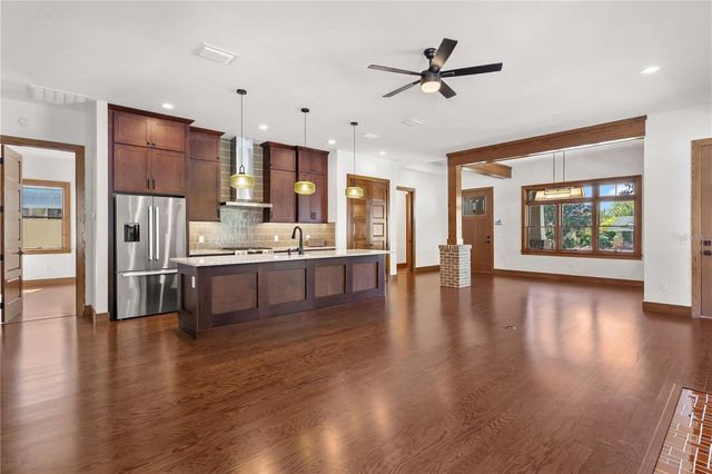 1000 S 9TH STREET, Leesburg, FL 34748