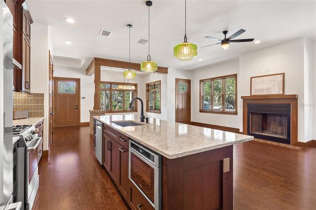 1000 S 9TH STREET, Leesburg, FL 34748