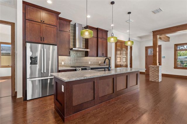 1000 S 9TH STREET, Leesburg, FL 34748