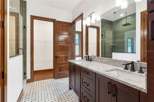 1000 S 9TH STREET, Leesburg, FL 34748