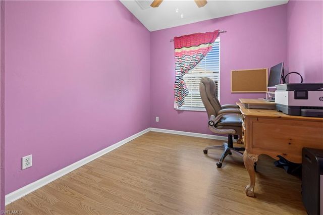 125 NE 11th PL, Cape Coral, FL 33909