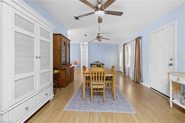 125 NE 11th PL, Cape Coral, FL 33909