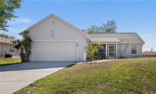 125 NE 11th PL, Cape Coral, FL 33909