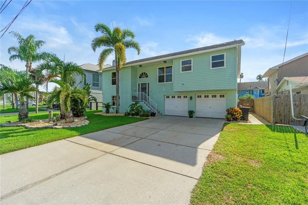 5450 TROPIC DRIVE, New Port Richey, FL 34653