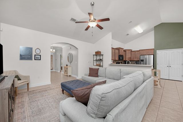 119 Crab Apple Avenue, Crestview, FL 32536