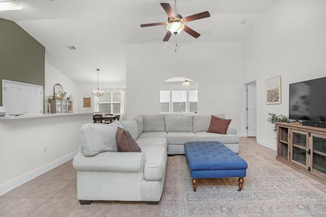 119 Crab Apple Avenue, Crestview, FL 32536