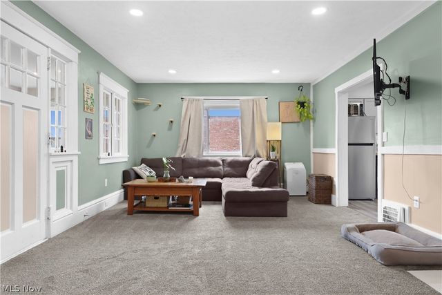 318 Pioneer Street, Akron, OH 44305