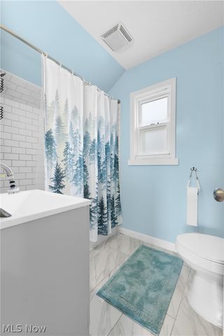 318 Pioneer Street, Akron, OH 44305