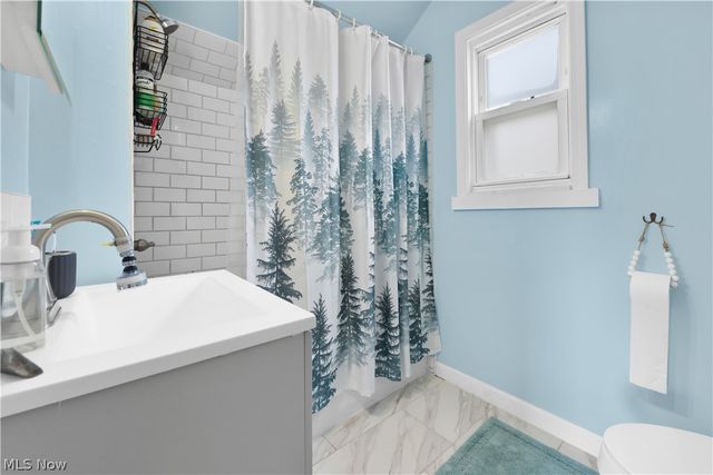 318 Pioneer Street, Akron, OH 44305