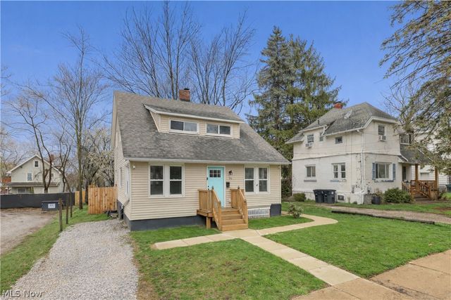 318 Pioneer Street, Akron, OH 44305