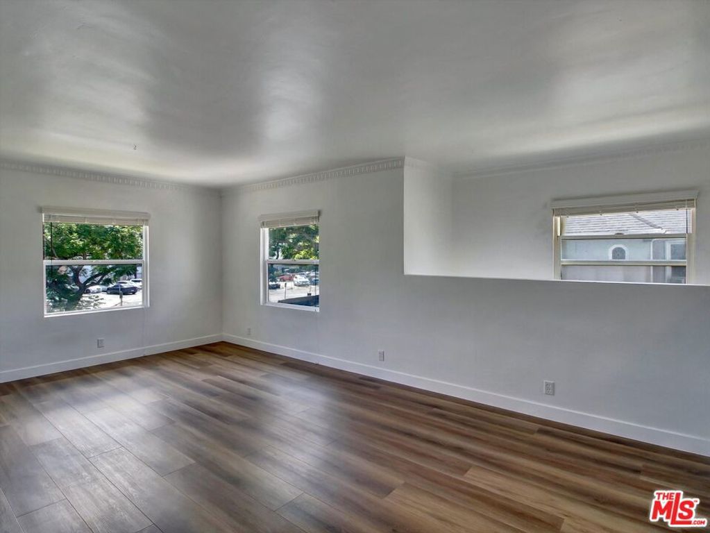 Image 11 of property listing at 3663 S Victoria Avenue, Los Angeles, CA 90016