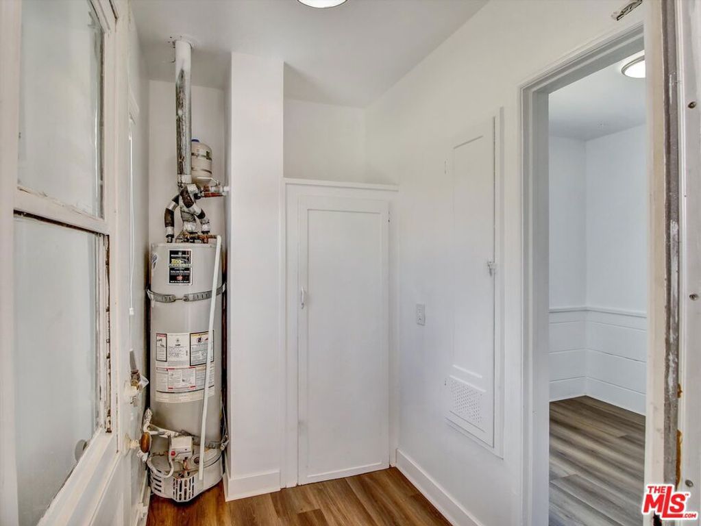 Image 21 of property listing at 3663 S Victoria Avenue, Los Angeles, CA 90016