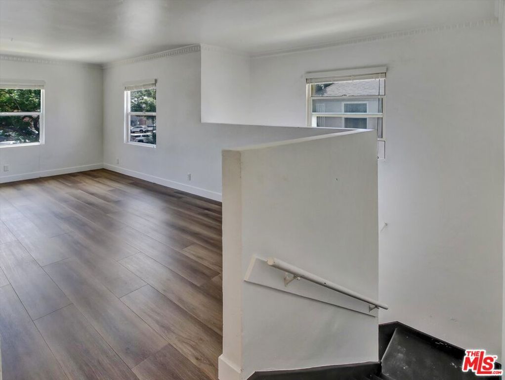 Image 8 of property listing at 3663 S Victoria Avenue, Los Angeles, CA 90016