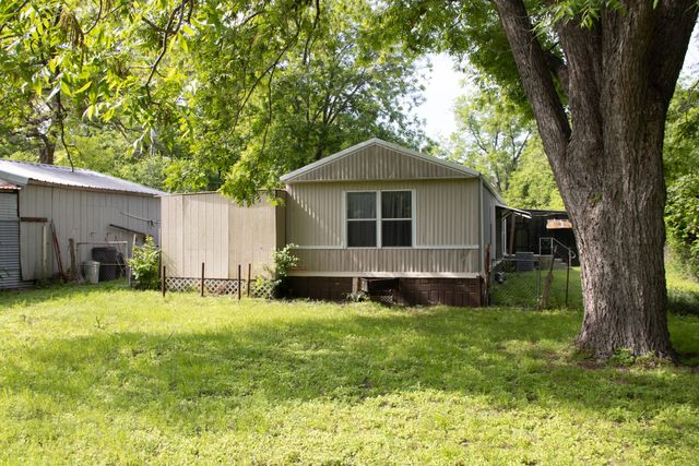 214 E Dobkins, Dublin, TX 76446