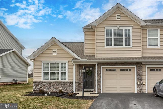 2629 BROWNSTONE DR, Dover, PA 17315