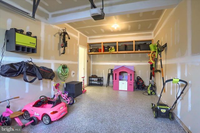 2629 BROWNSTONE DR, Dover, PA 17315