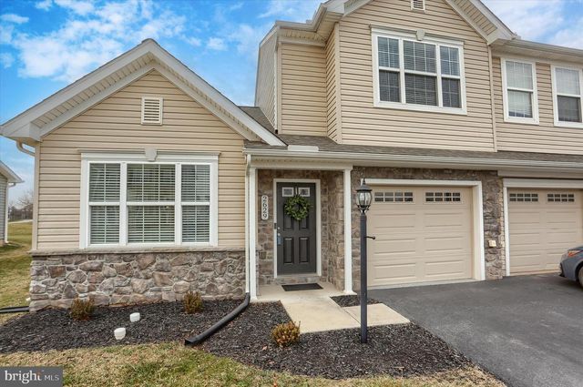 2629 BROWNSTONE DR, Dover, PA 17315