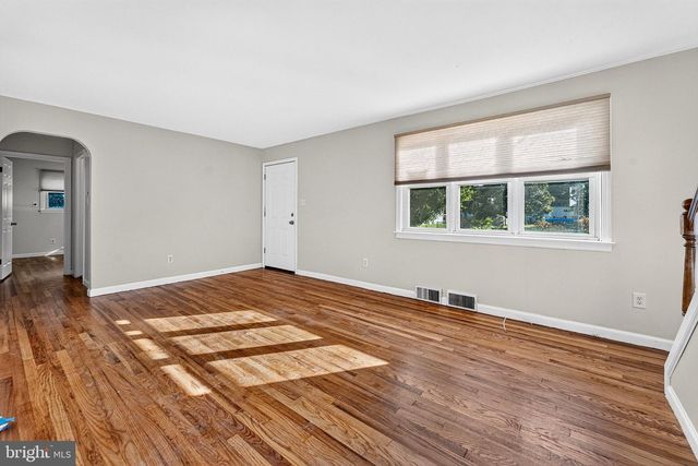 217 E 4TH ST, Florence, NJ 08518