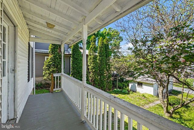 28 N 4TH ST, Halifax, PA 17032