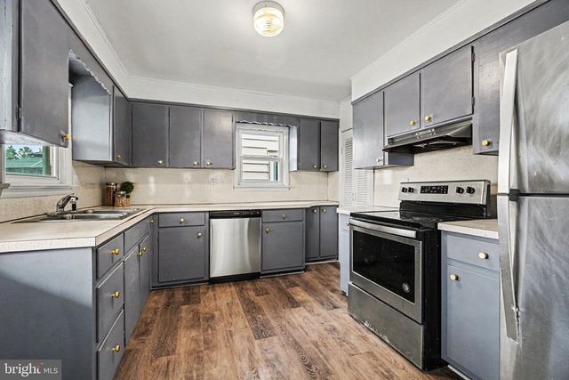 28 N 4TH ST, Halifax, PA 17032