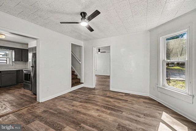 28 N 4TH ST, Halifax, PA 17032