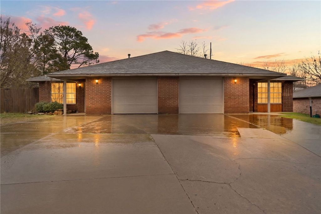 932 & 934 Curtis Avenue, Fayetteville, AR 72701