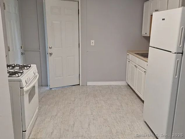 281 Hanover Street 4, Meriden, CT 06451