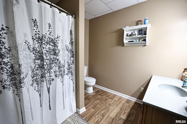 24080 287th Avenue, Barry, IL 62312