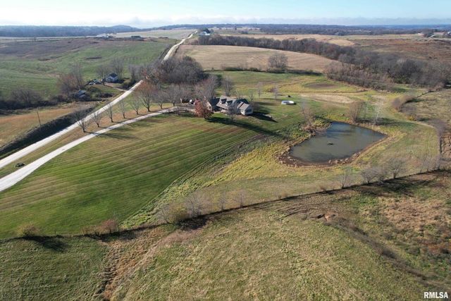 24080 287th Avenue, Barry, IL 62312