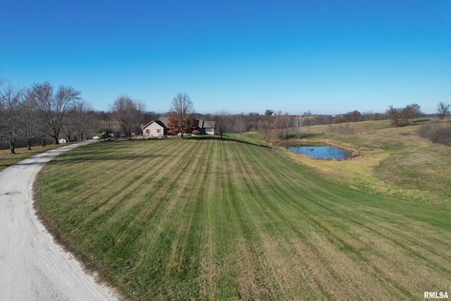 24080 287th Avenue, Barry, IL 62312