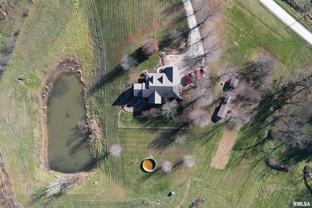 24080 287th Avenue, Barry, IL 62312